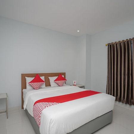 Oyo 616 Express Inn Palembang Eksteriør billede