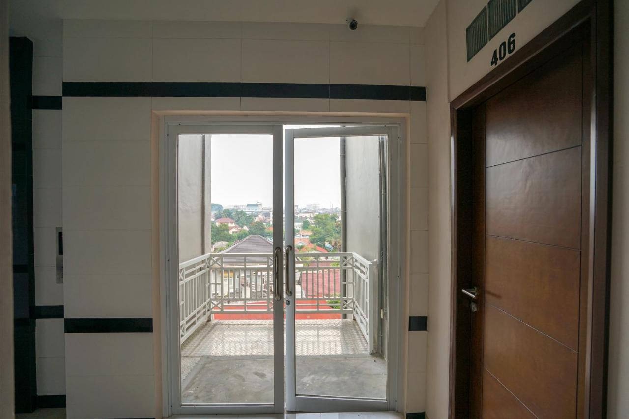 Oyo 616 Express Inn Palembang Eksteriør billede