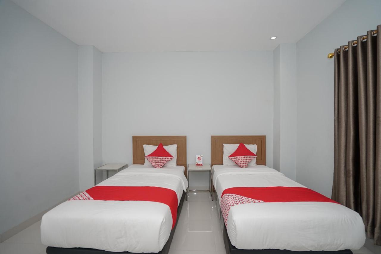 Oyo 616 Express Inn Palembang Eksteriør billede